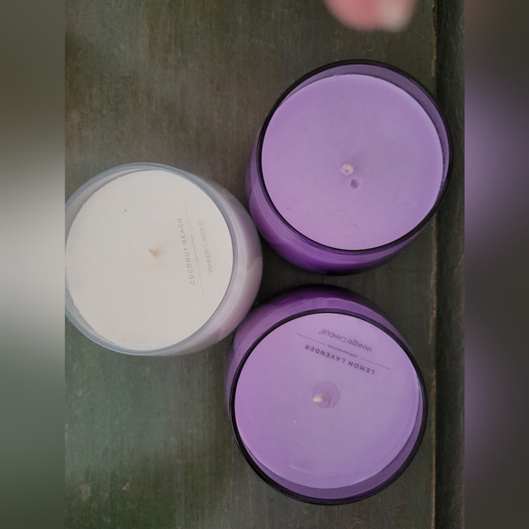 3 Small Yankee Candles - Picture 4 of 5